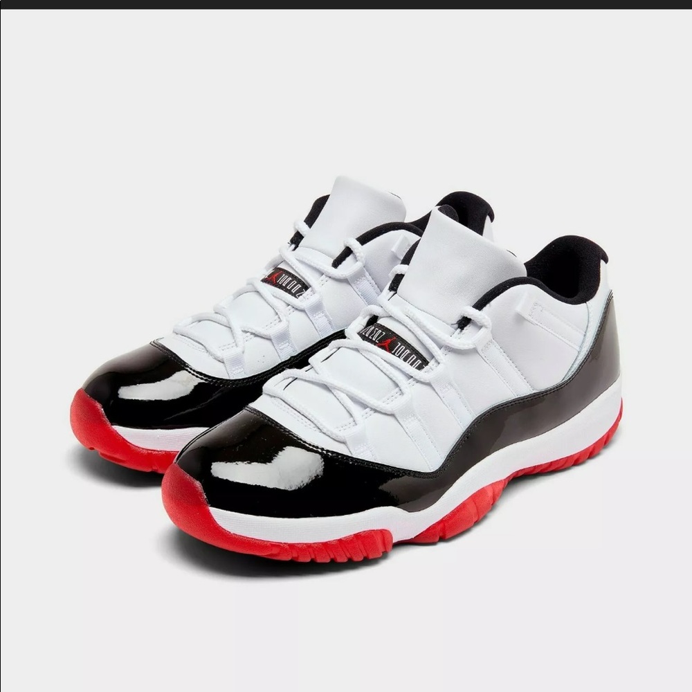 Nike Air Jordan Retro 11 Low Concord Bred 10.5